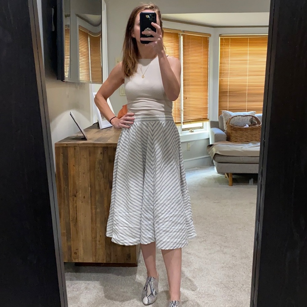 Banana Republic midi skirt XS